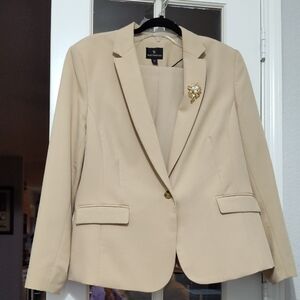 Worthington Beige Single-Button Tailored Blazer And Trousers (Size 18)